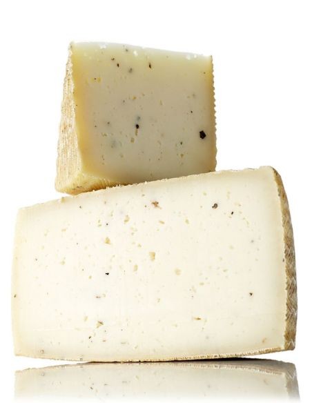 La Antigua Queso de oveja curado al Tartufo La Antigua Queso de oveja curado al Tartufo